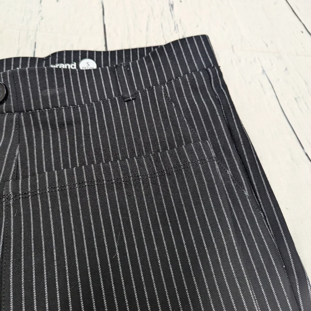 Betabrand straight leg pull on pants - Picture 3 of 6